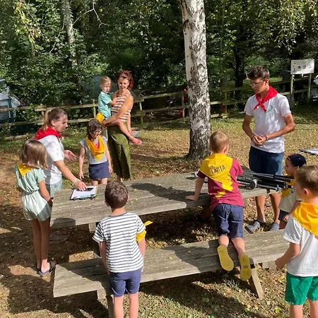 Accueillant Animaux - 5 Pers. - Api-1-52-2569 Campingplads
